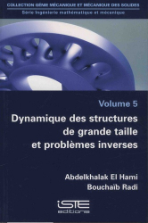 Dynamique des structures de grande taille et problèmes inverses
